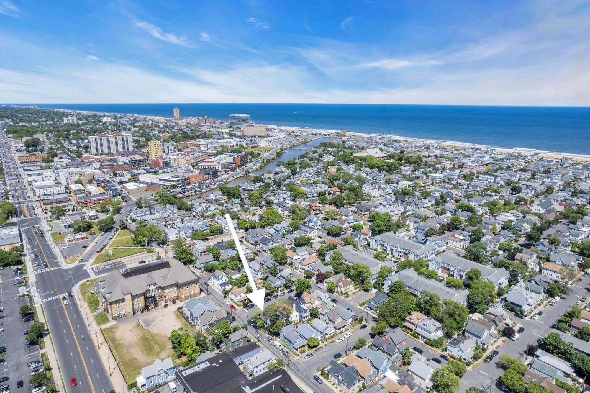 6-Min Walk To Asbury Park & Og Main St - Updated & Cozy Apartment In Historic Ocean Grove - Fire Pit & Patio - Fast Wi-Fi 外观 照片