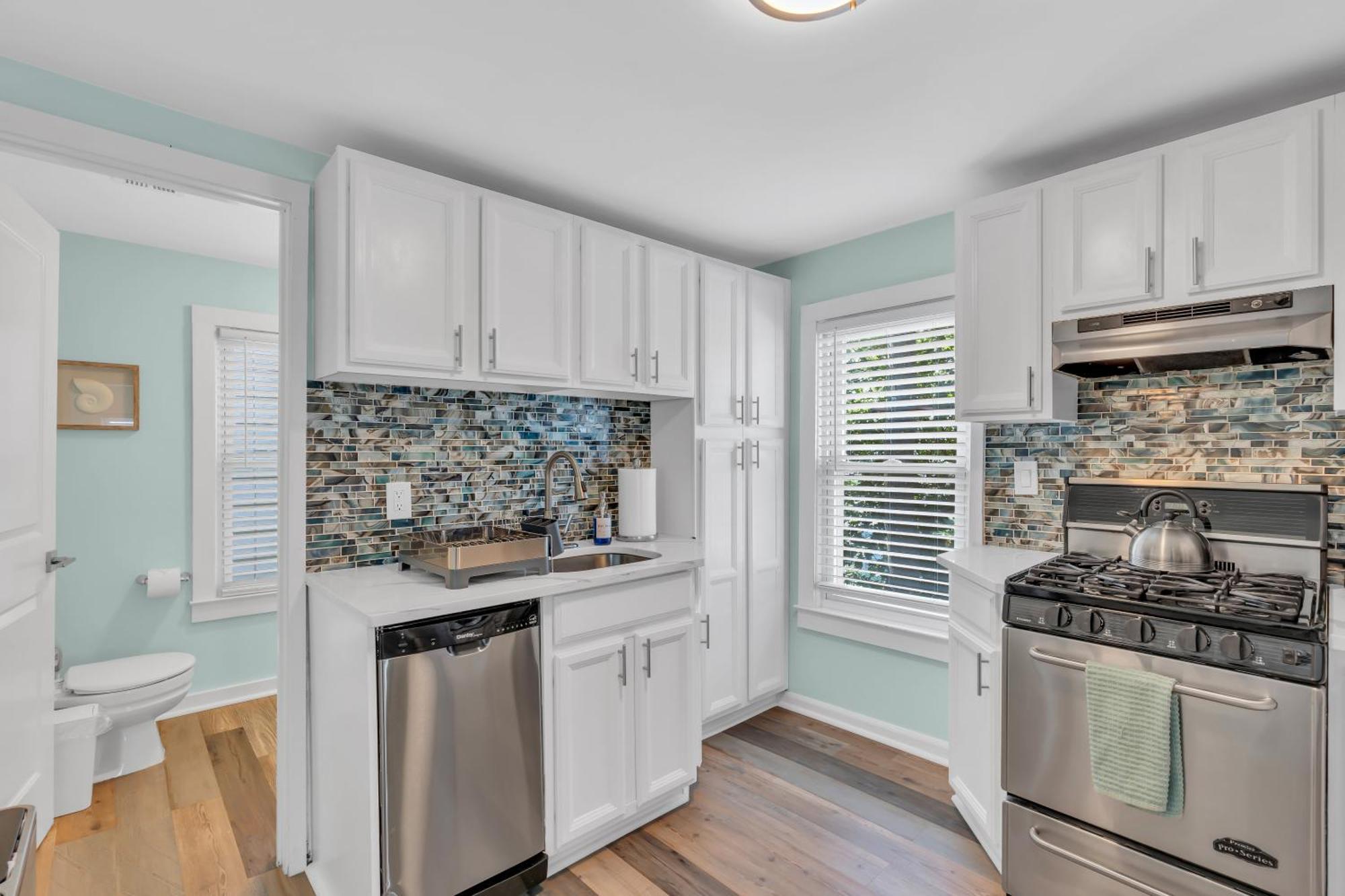 6-Min Walk To Asbury Park & Og Main St - Updated & Cozy Apartment In Historic Ocean Grove - Fire Pit & Patio - Fast Wi-Fi 外观 照片